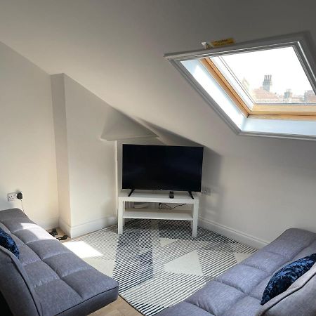 Brand New Montrouge Apartments - Perfect Location!! Portsmouth Esterno foto