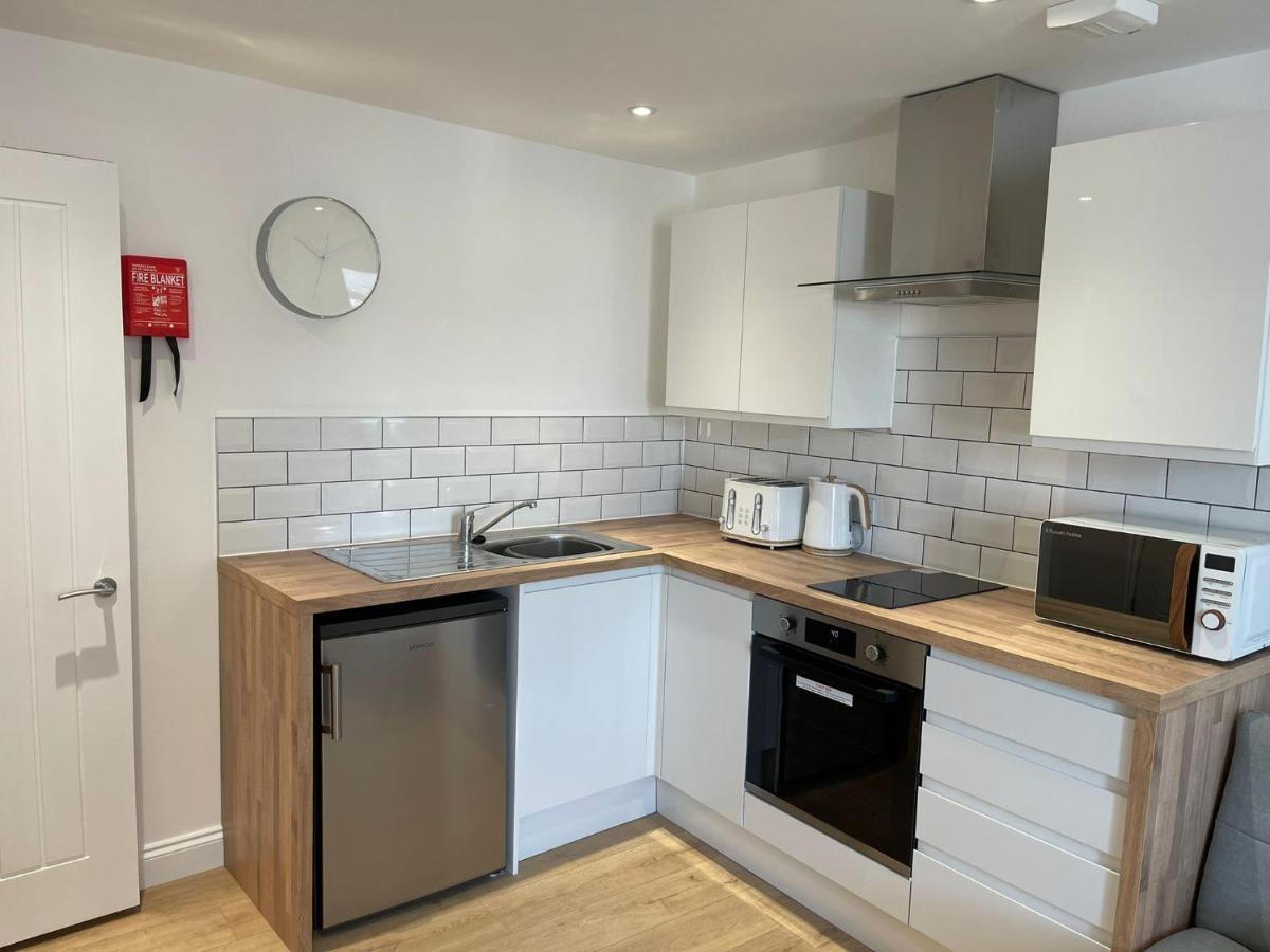 Brand New Montrouge Apartments - Perfect Location!! Portsmouth Esterno foto