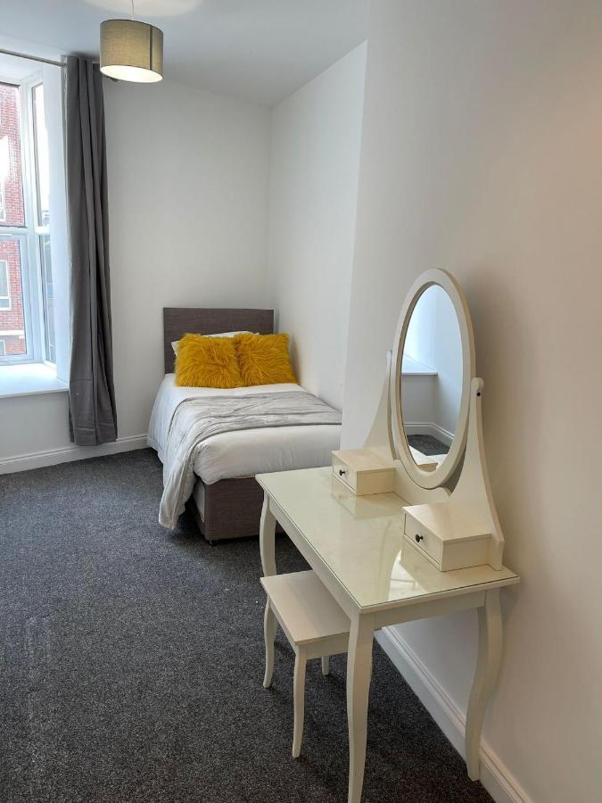 Brand New Montrouge Apartments - Perfect Location!! Portsmouth Esterno foto