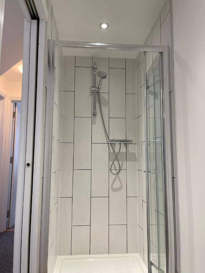 Brand New Montrouge Apartments - Perfect Location!! Portsmouth Esterno foto